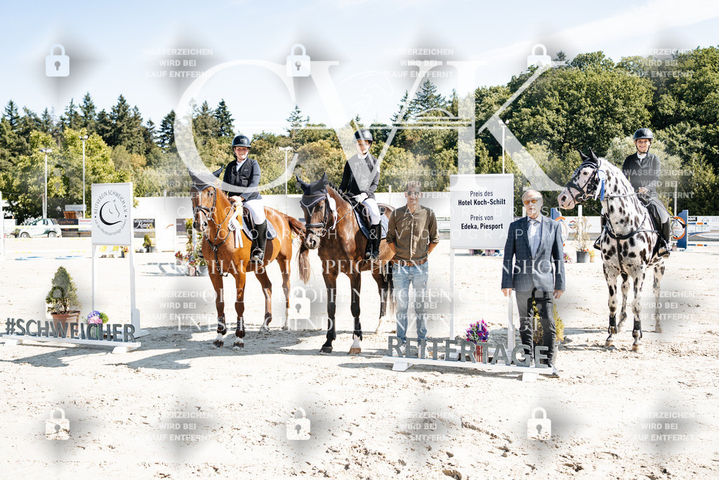 CK704825 | Turnierfotografie Pferdefotografie Trier Rheinland-Pfalz Pferdesport Reitsport Tierfotografie Sportfotografie Pferdevideo Pferdevideografie Equestrianvideography equestrianphotography  - Realisiert mit Pictrs.com