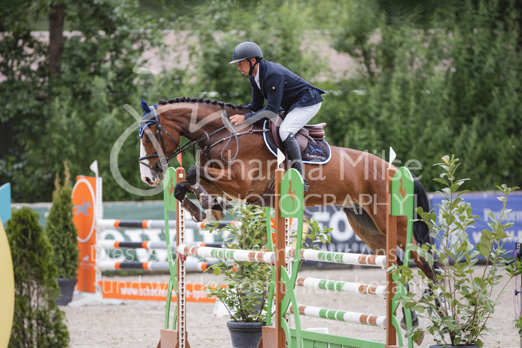 220614_Mühlen_SprPfL-474 | Late Entry Mühlen
Springpferdeprüfung Kl.L 4-7j. gl. Einlaufprüfung für 5j.Pferde
14.06.2022