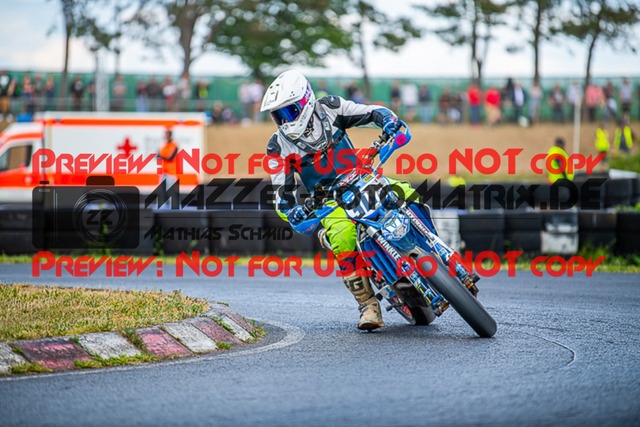 MaZZes_FotoMatrix_220528_4743 | Fotograf Mathias Schmid
Sportfotograf,
Eventfotograf,
Hochzeitsfotograf,
Portraitfotograf