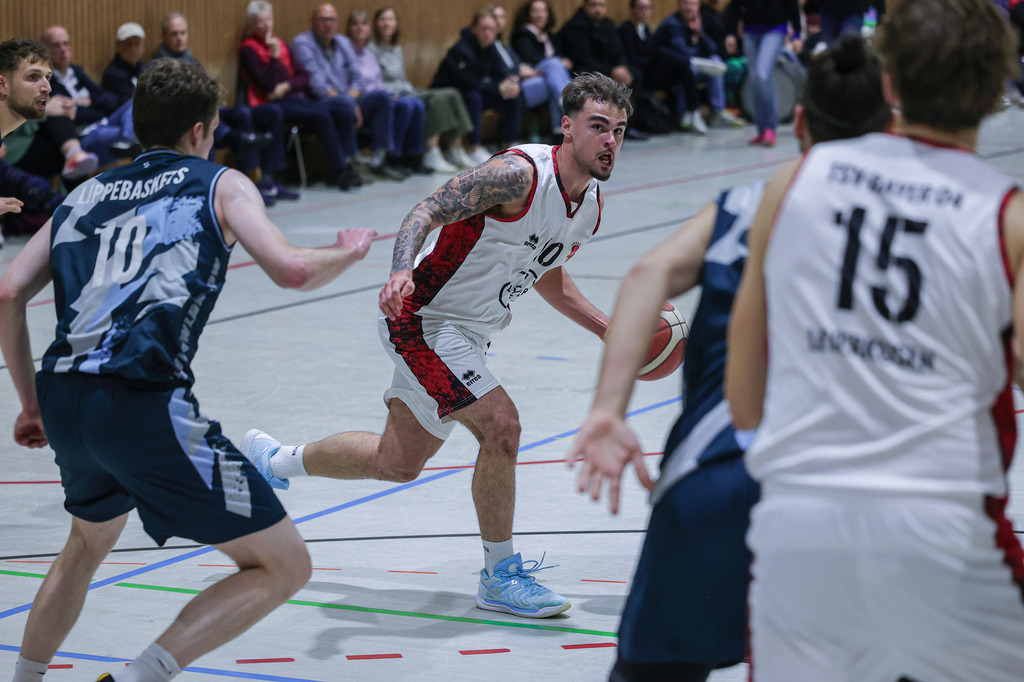 1.Regio BAYER GIANTS vs LippeBaskets Werne-34 | Fotos von Basketballspielen aus dem Raum NRW fotografiert von Gero Mueller-Laschet und Daniel Schaefer - Realisiert mit Pictrs.com