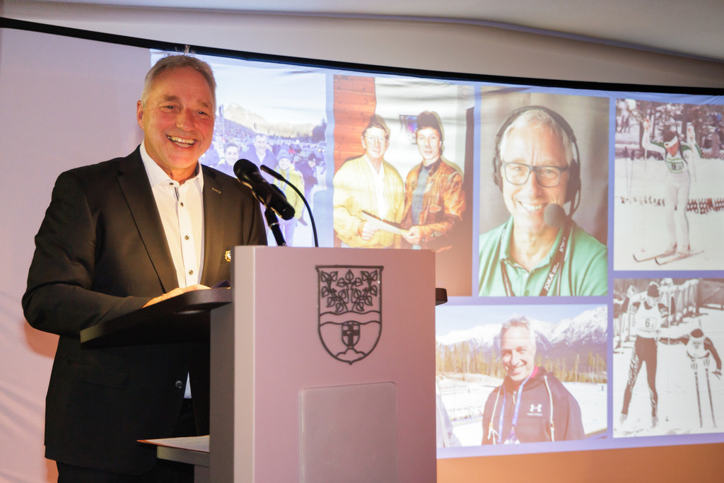 GT2A1688 | ap-design // andreas plenk - Realisiert mit Pictrs.com