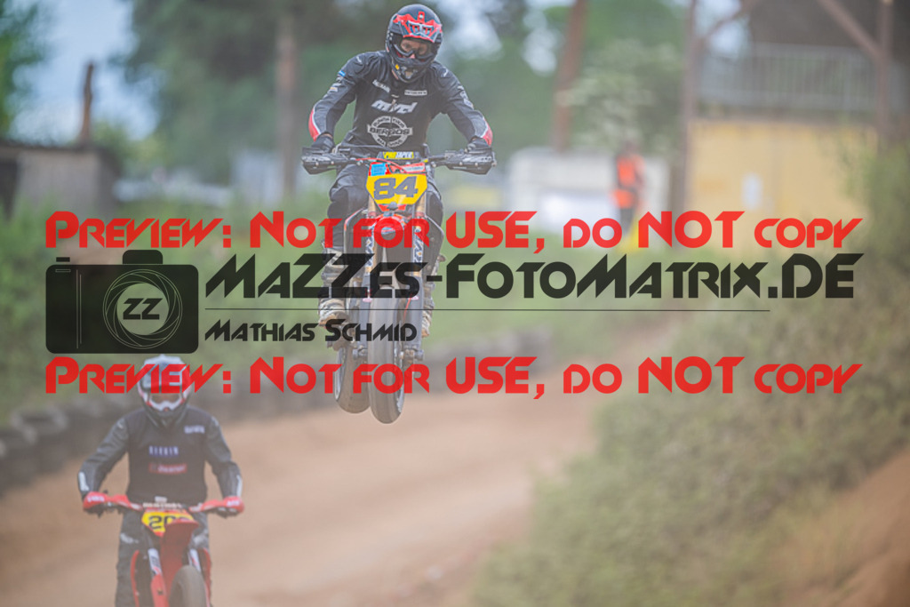 MaZZes_FotoMatrix_220528_7622 | Fotograf Mathias Schmid
Sportfotograf,
Eventfotograf,
Hochzeitsfotograf,
Portraitfotograf