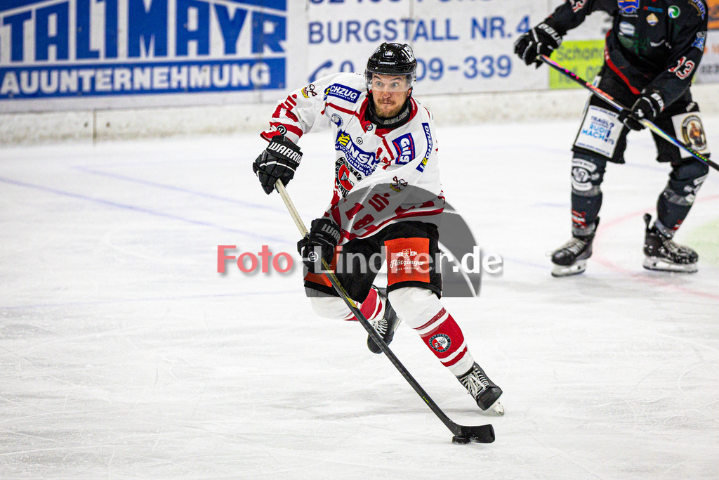Peißenberg MINERS gegen ESV Buchloe Pirates | Eishockey Bayernliga 2025/26 Vorbereitung, Peißenberg MINERS gegen ESV Buchloe Pirates, 20250921,Christian GURAN (Buchloe PIRATES 18) in Aktion,2025-09-21 in Peißenberg (flatbuy Arena Peißenberg), Christian GURAN (Buchloe PIRATES 18)Copyright: WolfgangxLindner www.foto-lindner.de