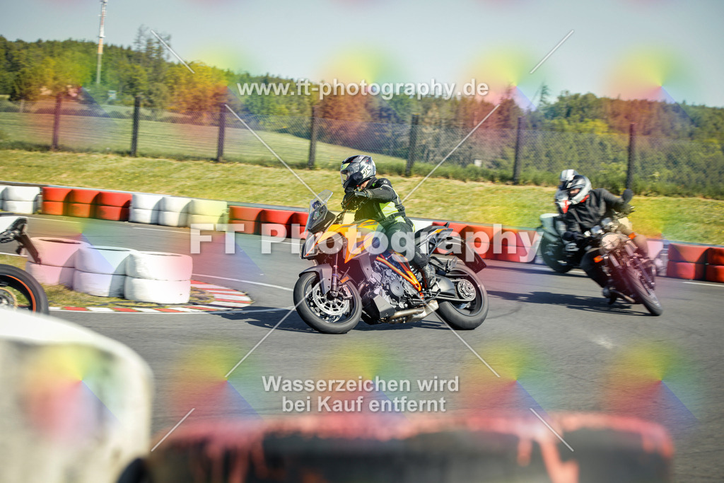 OBK_Mai_Volker_Adam-10333 | Hier findet Ihr Bilder von Touristenfahrten auf der Nürburgring Nordschleife oder von anderen Veranstaltungen die ich besucht habe. Viel Spass beim Durch Schauen 