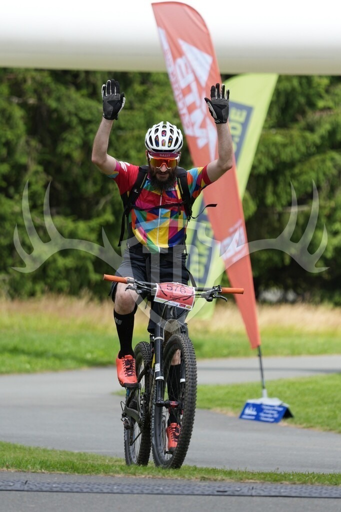 Image00408 | Fotogalerie der Treibjagd im Dunkelwald - Dein MTB Etappenrennen im Erzgebirge - Realisiert mit Pictrs.com