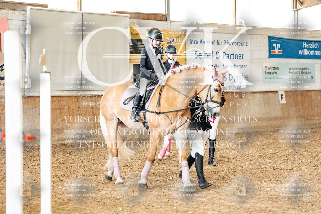CK906059 | Turnierfotografie Pferdefotografie Trier Rheinland-Pfalz Pferdesport Reitsport Tierfotografie Sportfotografie Pferdevideo Pferdevideografie Equestrianvideography equestrianphotography  - Realisiert mit Pictrs.com