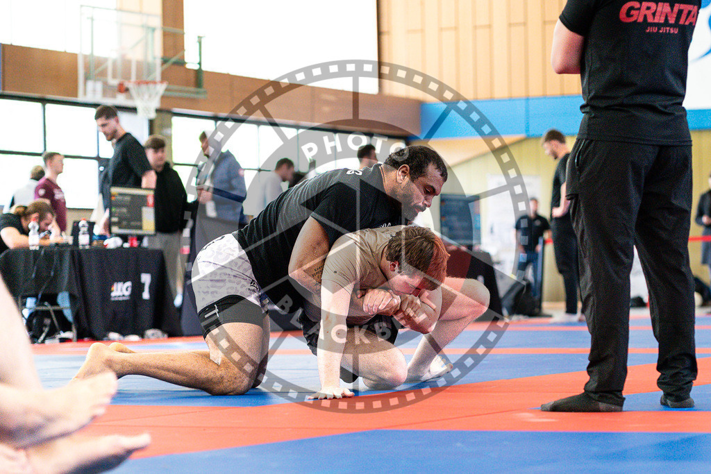 20250510PBB4153 | Athletes compete during the JJLG Berlin Open Jiu-Jitsu Championship on May 10, 2025 in Berlin, Germany. © Chiara Dazi / photoblackbelt