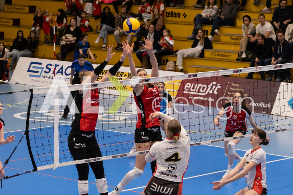 Volleyball I Frauen I Saison 2025-2026 I Volleyball NLA | Women I 1/4 Finals I VC Kanti Schaffhausen - BIWI Volleyball Franches-Montagnes I 21.02.2026 | 4 Emma Faivet (CH) (BIWI VFM) – Außenangriff - Realisiert mit Pictrs.com