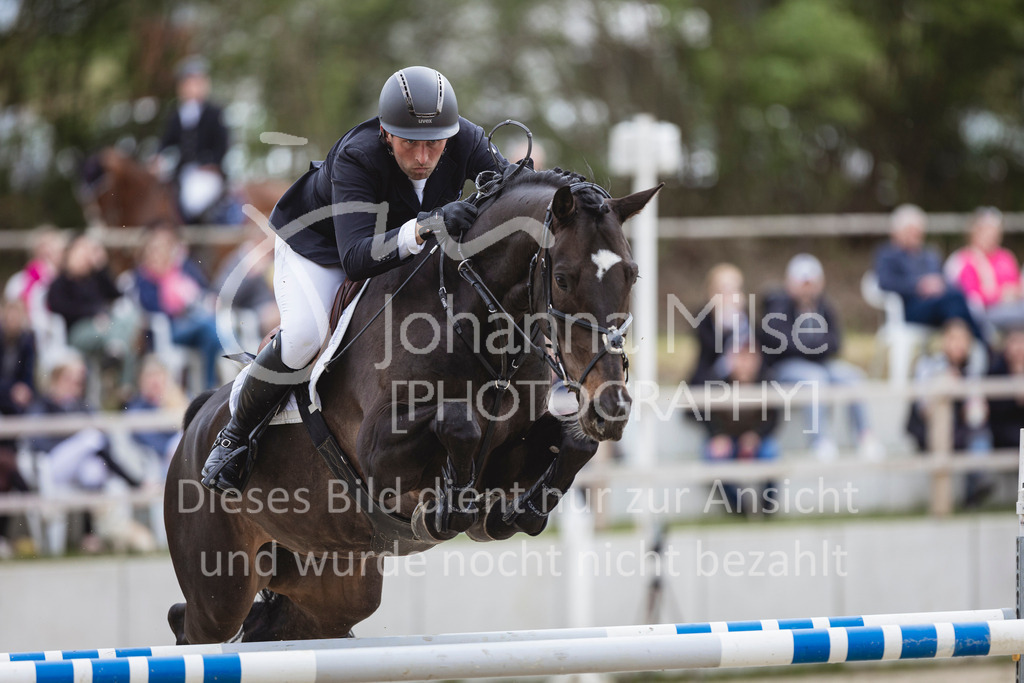240428_Spenge_S-Spr-101 | Deine schönsten Turniermomente als professionelle Fotos! Entdecke hochwertige Pferdesport-Fotografie im Online-Shop. Jetzt Fotos finden & bestellen!