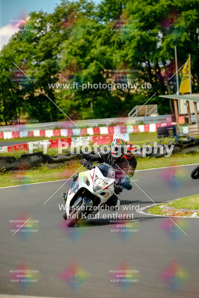 VBK-4723 | Hier findet Ihr Bilder von Touristenfahrten auf der Nürburgring Nordschleife oder von anderen Veranstaltungen die ich besucht habe. Viel Spass beim Durch Schauen 