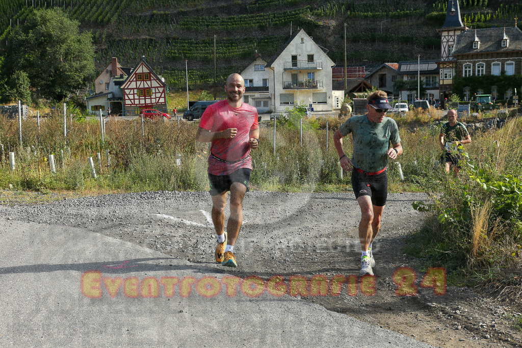 250830_0957_EX1_8907 | Sportfotografie im Rhein-Sieg Kreis, Köln, Bonn, NRW, Rheinland Pfalz, Hessen, etc. Unser Tätigkeitsfeld umfasst den Laufsport vom Volkslauf über den Marathon, Duathlon, Triathon bis zum Ultralauf wie Kölnpfad Ultra oder Schindertrail.