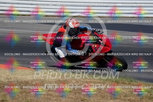2022_08_12_PBK_14135 | Sportfotografie; SlowMotion; Video; Rennstrecke; Hafeneger; RSE; Speer; Trackday; Motorsportarena; Hockenheimring; Brno; Most; Barcelona; Valencia, Benny; Kaetzmer;