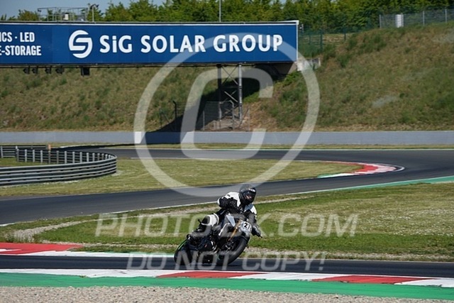 2025_05_12_PBK_18446 | Sportfotografie; SlowMotion; Video; Rennstrecke; Hafeneger; Speer; Racing; RSE; BMW; CBO; Trackday; Motorsportarena; Hockenheimring; Brno; Most; Barcelona; Valencia