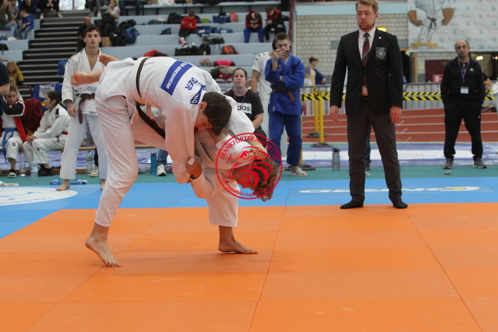 JT6F9092 | Fotos vom Adler Cup - Pictures from Adler Cup

Hier findet Ihr alle Eindrücke und großen Momente der Adler Cup Wochenenden. Here you will find all impressions and great moments of the Adler Cup weekends. - Realisiert mit Pictrs.com