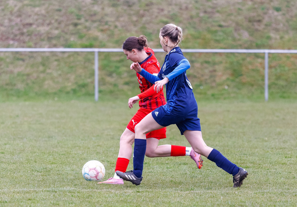 HÄRFCH_260404_3-7 | FC Härtsfeld 03 vs. 1.FC Heidenheim 1846 II, Fußball, Frauen, Bezirksliga, 2025/2026, 11. Spieltag, 04.04.2026 in Dunstelkingen (Foto: Michael Bulling) - Realisiert mit Pictrs.com