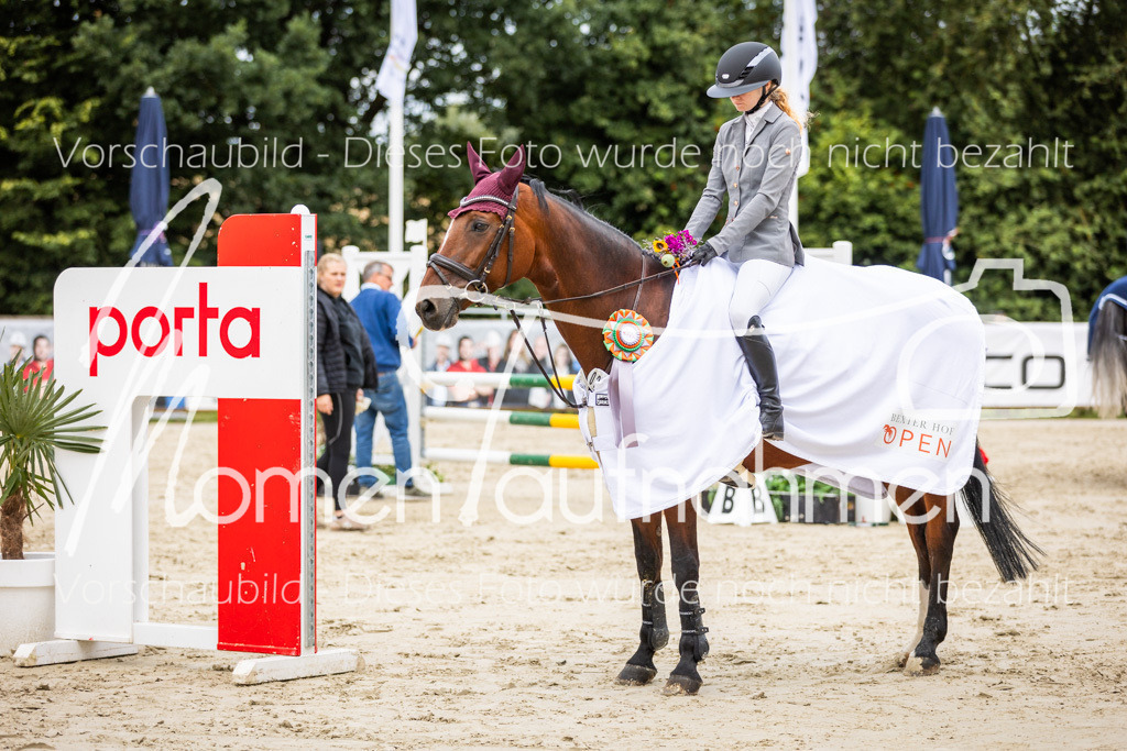 BHO-2PhSpr-M-5-2442 | MomenTaufnahmen Pferdesportfotos