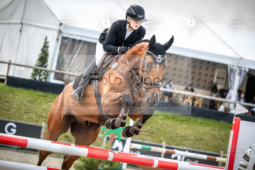 DOS_3857 | Entdecke hochwertige Reitturnierfotos von Foto Oger. Professionell, emotional und authentisch – jetzt Lieblingsmomente im Shop bestellen. - Realisiert mit Pictrs.com