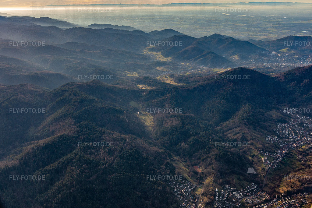 Blick nach Geroldsau | Luftbild: Blick nach Geroldsau in Gernsbach im Bundesland Baden-Württemberg in Deutschland. Foto: IMG_130233.jpg vom 01.01.2022 durch ©2025 Werner Riehm fly-foto.de/copyright - Realisiert mit Pictrs.com