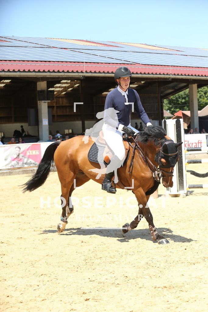 DL2Q3403 | Willkommen bei Brunnmayr - Design & Fotografie – Ihrem Spezialisten für Reitturniere und Pferdeveranstaltungen in Oberösterreich, Salzburg und Bayern! Seit über 17 Jahren sind wir leidenschaftlich dabei.