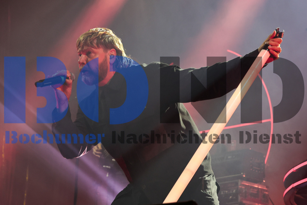 SES_RGAZFR20250822-36 | bond - Realisiert mit Pictrs.com