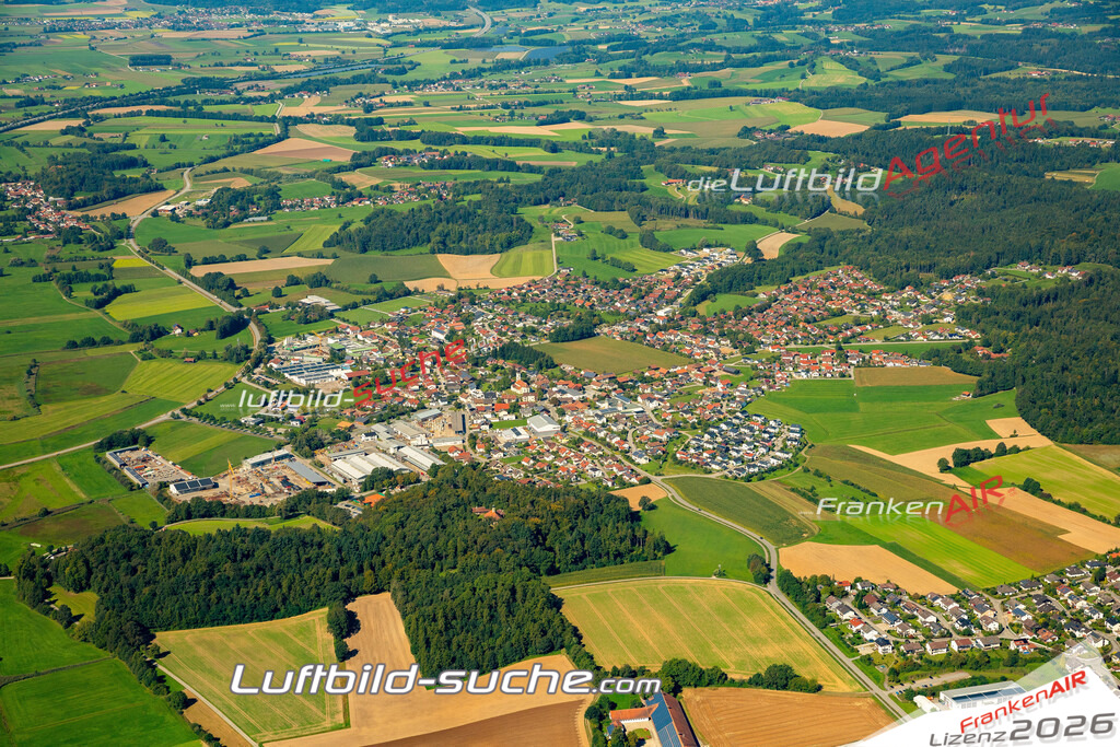 Das Luftbild zeigt : Neuhausen Offenberg - Die Luftaufnahme wurde 2023 vom UL-Flugzeug aus erstellt ( keine Drohne ) - Hochauflösende Luftaufnahme - Für grossformatige Ausdrucke geeignet. Die Geschenkidee !Mit Lizenz und Bildrechte bestellbar