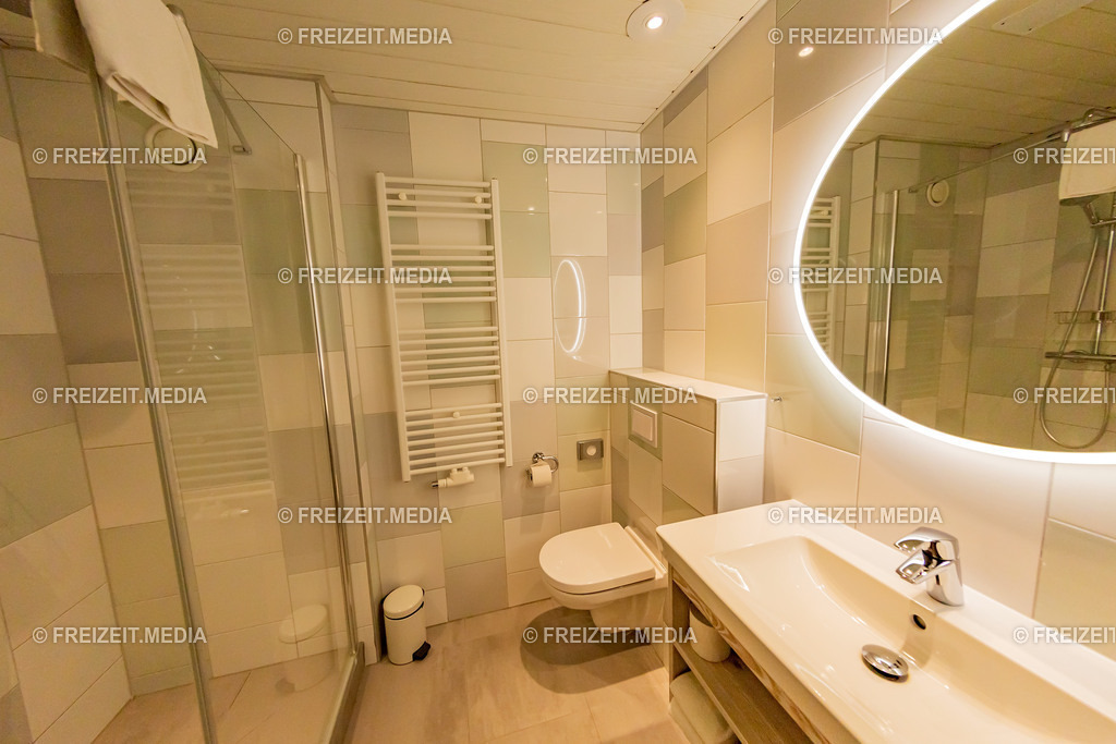 HOTEL IM CENTER PARCS BISPINGER HEIDE | CENTER PARCS BISPINGER HEIDE

VEROEFFENTLICHUNG NUR GEGEN HONORAR

CONTACT:
FREIZEIT.MEDIA
HENDRIK PÖTHER
IM SCHLATT 24
46414 RHEDE

FON: +49 (0)2872 9496637
MAIL: INFO@FREIZEIT-MEDIA.DE
WEB: WWW.FREIZEIT.MEDIA - Realisiert mit Pictrs.com