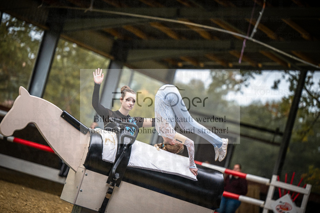 DOS_0748 | Entdecke hochwertige Reitturnierfotos von Foto Oger. Professionell, emotional und authentisch – jetzt Lieblingsmomente im Shop bestellen.Deutschlandweite Turnierfotografie. - Realisiert mit Pictrs.com