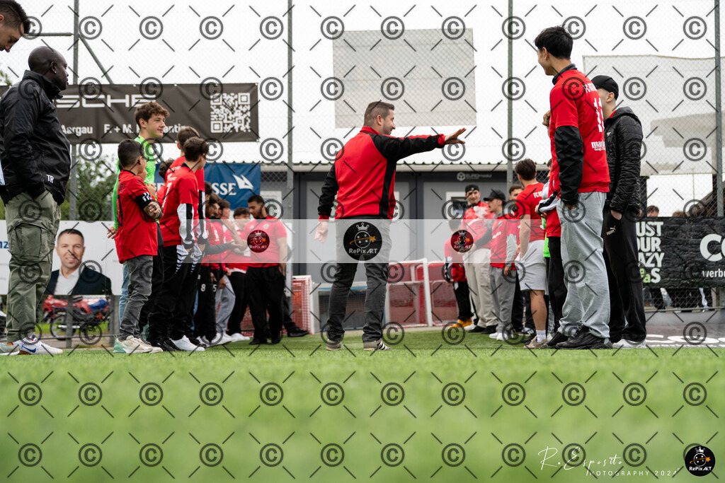 20240611_FC-Rothrist 1-Final_268 | Sport und Naturfotografie von Roberto Esposito zeigt echte Momente Bewegung und die Schönheit der Natur. Ausdrucksstarke Bilder schaffen Emotionen.