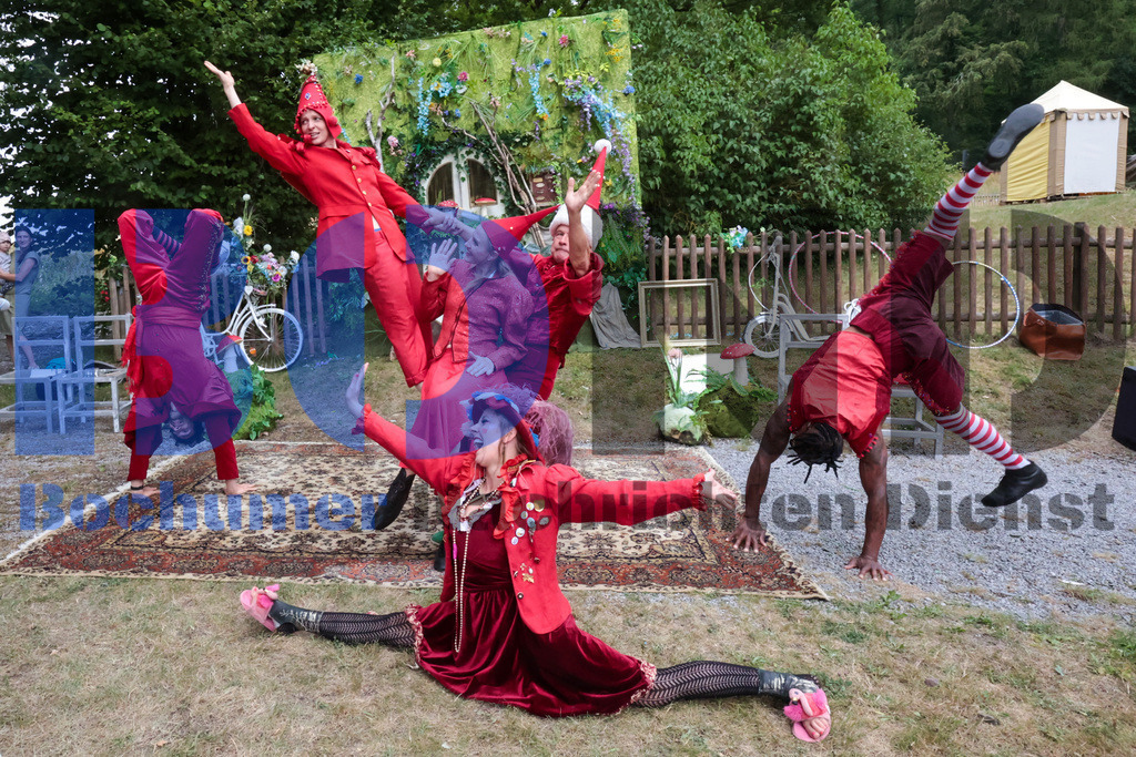 SES_MKRLHE20250705-11 | bond - Realisiert mit Pictrs.com