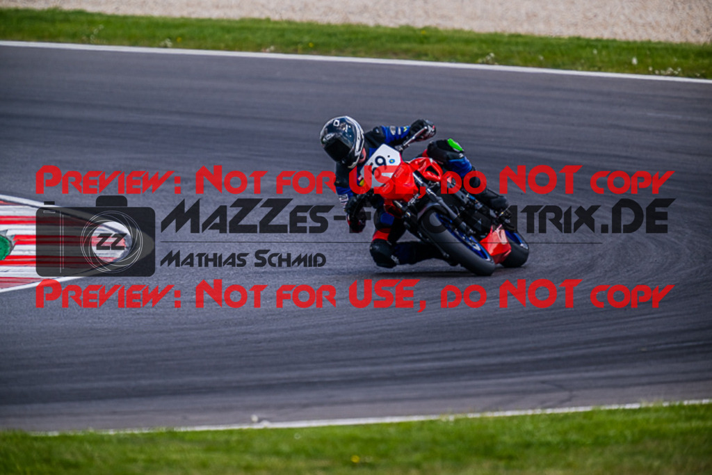 MaZZes_FotoMatrix_220506_98739 | Fotograf Mathias Schmid
Sportfotograf,
Eventfotograf,
Hochzeitsfotograf,
Portraitfotograf