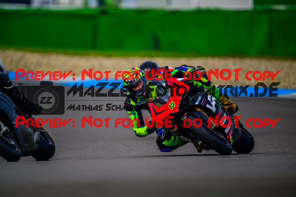 MaZZes_Fotomatrix_20250929_6007705_7204 | ROT