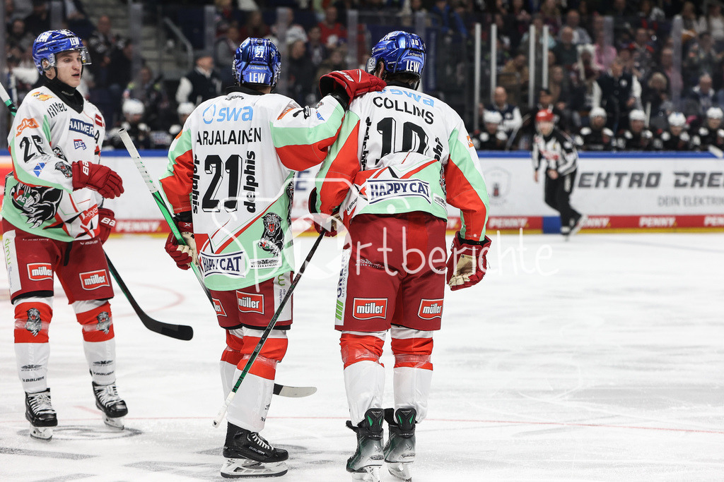 Eisbären Berlin - Augsburger Panther | Die Augsburger jubeln nochmal / Der Anschluss zum 5-3 durch Chirs COLLINS (AEV #10) / Jubel / torschuetze / Treffer