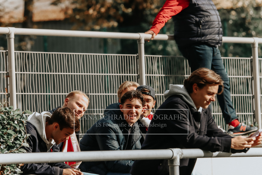 MU18_DM_ZWR_HF_RWK-KTHC_18.10.25_Köln (342 von 432) | lanaschraderfotografie - Realisiert mit Pictrs.com