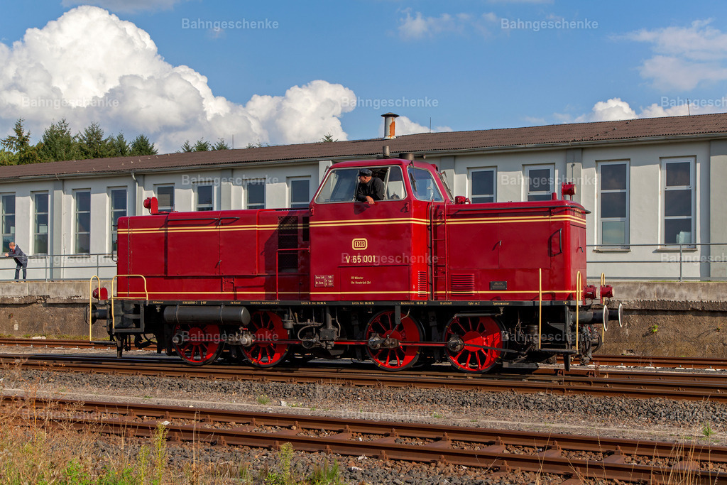 EBFOv65001Frankenberg5p110915 | Stöbern Sie durch einzigartige Aufnahmen und finden die perfekte Aufnahme für jeden Eisenbahnentheusiast! Stellen Sie sich aus einer Reihe von Möglichkeiten wie der Druck auf Leinwände, Fotoposter, Kalender oder Magnetfotos Ihr Geschenk zusammen