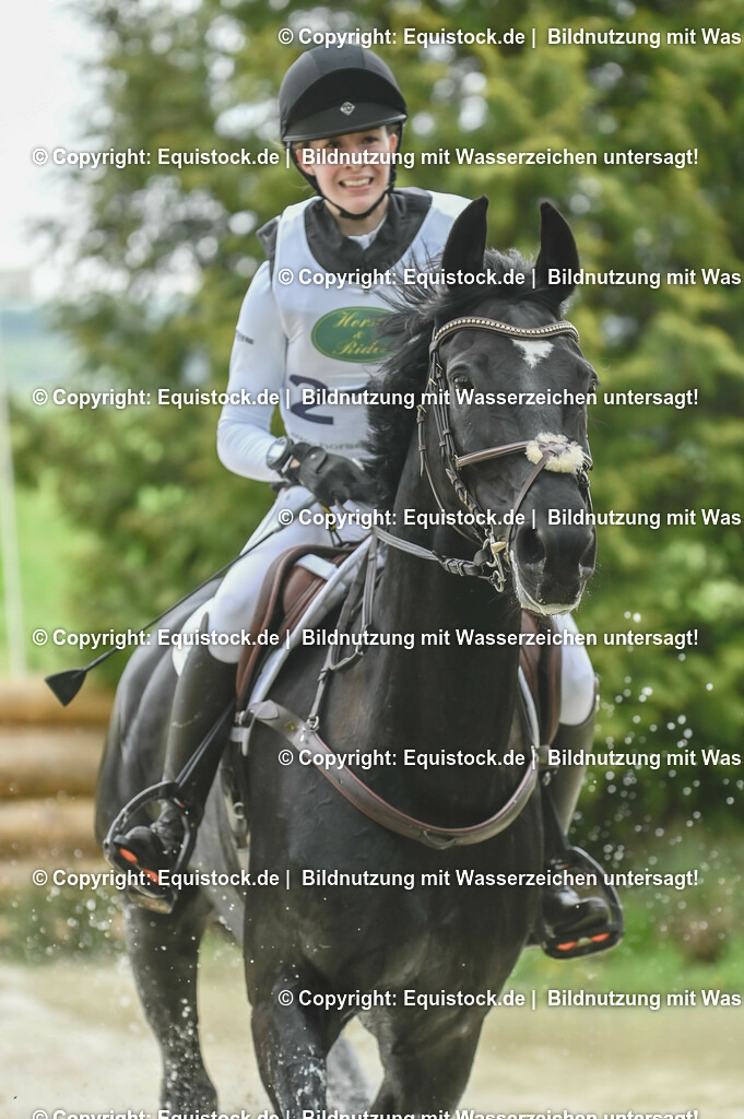 20230513_CCI2_Section2_Gelände_0135 | equistock