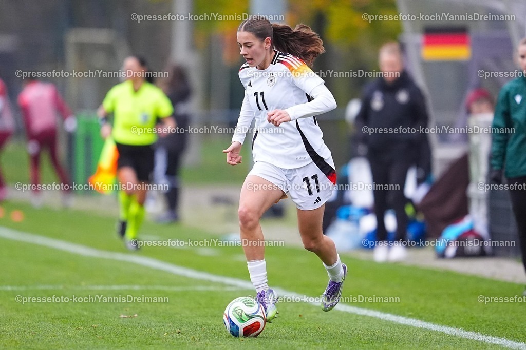 xYDRx26112502041 | 26.11.2025, xydrx, Fußball, Länderspiel, EM-Qualifikation U19-Frauen, Belgien - Deutschland, Sportschule Wedau: Leni Eggert (GER #11)