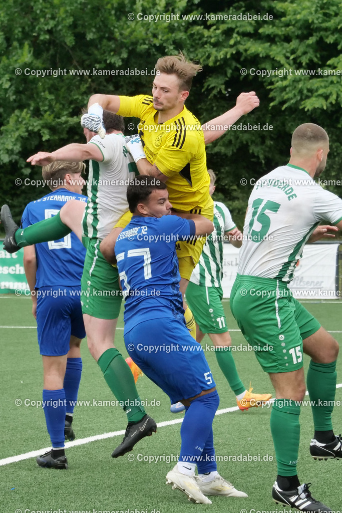 Fußball : Bezirksliga : TV Voerde - FC Sterkrade 72 | Fußball : Bezirksliga : TV Voerde - FC Sterkrade 72 am 25.05.2025 in Voerde - Realisiert mit Pictrs.com