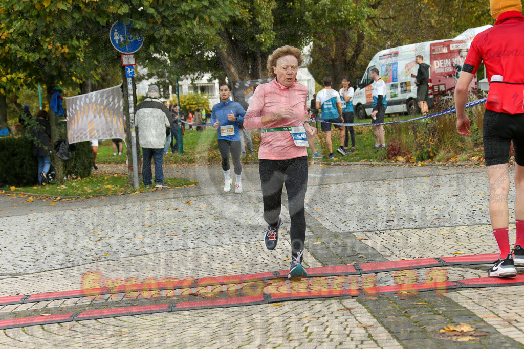 241020_1019_EX1_8740 | Sportfotografie im Rhein-Sieg Kreis, Köln, Bonn, NRW, Rheinland Pfalz, Hessen, etc. Unser Tätigkeitsfeld umfasst den Laufsport vom Volkslauf über den Marathon, Duathlon, Triathon bis zum Ultralauf wie Kölnpfad Ultra oder Schindertrail.