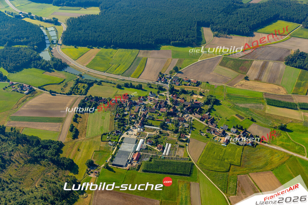 Das Luftbild zeigt : Untersteinbach ob Gmünd Georgensgmünd - Die Luftaufnahme wurde 2024 vom UL-Flugzeug aus erstellt ( keine Drohne ) - Hochauflösende Luftaufnahme - Für grossformatige Ausdrucke geeignet. Die Geschenkidee !Mit Lizenz und Bildrechte bestellbar