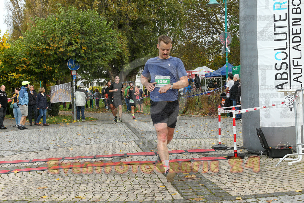 241020_1101_EX1_0688 | Sportfotografie im Rhein-Sieg Kreis, Köln, Bonn, NRW, Rheinland Pfalz, Hessen, etc. Unser Tätigkeitsfeld umfasst den Laufsport vom Volkslauf über den Marathon, Duathlon, Triathon bis zum Ultralauf wie Kölnpfad Ultra oder Schindertrail.