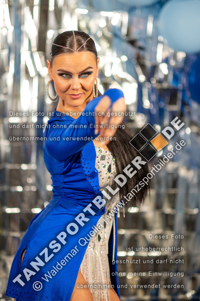 20260322-13567 | Hier finden Sie Tanz Bilder vom Latein und Standard Formationen tanzen. Sportbilder vom Tanzsport. Schöne Fotos und von Weltmeisterschaft, Europameisterschaft, Bundesliga, Regionalliga, Oberliga und Landesliga sowie von GOC Stuttgart, DanceComp, WM Bremen