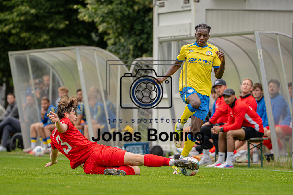 Fußball I Herren I Saison 2026-2027 I Testspiel I Eintracht Braunschweig U23 - Blumenthaler SV I 0506 | jns.sportfotos - Realisiert mit Pictrs.com