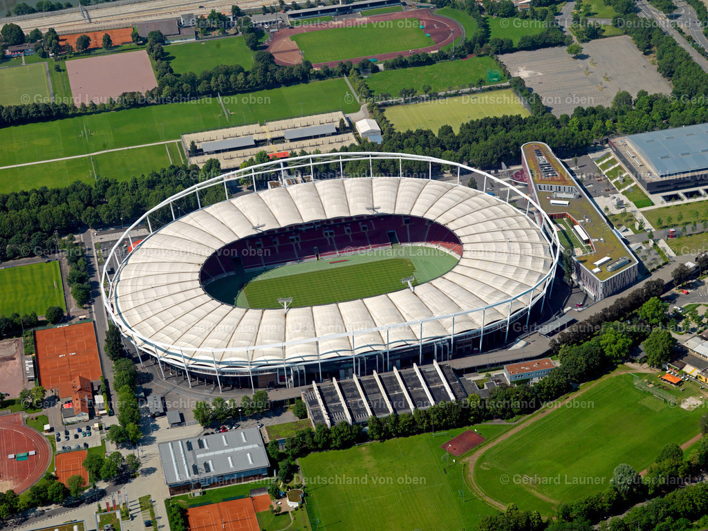 2742073 | Gottlieb-Daimler-Stadion , Stuttgart