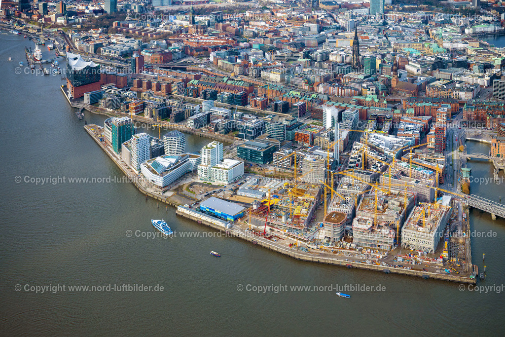 Hamburg_Berseequartier_Baustelle_ELS_3051040223 | HAMBURG 04.02.2023 Baustelle zum Neubau des Gebäudekomplexes des Einkaufszentrum am Überseequartier am Chicagokai - Osakaallee im Bereich des ehemaligen Grasbrooks im Ortsteil Hafencity in Hamburg, Deutschland. Weiterführende Informationen bei: CHRISTIAN DE PORTZAMPARC,  Depenbrock Bau GmbH & Co. KG,  F + Z Baugesellschaft, Zweigniederlassung der Hecker Bau GmbH & Co. KG,  Stump-Franki Spezialtiefbau GmbH,  Unibail-Rodamco Germany GmbH,  Unibail-Rodamco ÜSQ Süd Quartiersmanagement GmbH. // Construction site for the new building complex of the shopping center at Ueberseequartier at Chicagokai - Osakaallee in the area of the former Grasbrooks in the Hafencity district in Hamburg, Germany. Further information at: CHRISTIAN DE PORTZAMPARC,  Depenbrock Bau GmbH & Co. KG,  F + Z Baugesellschaft, Zweigniederlassung der Hecker Bau GmbH & Co. KG,  Stump-Franki Spezialtiefbau GmbH,  Unibail-Rodamco Germany GmbH,  Unibail-Rodamco UeSQ Sued Quartiersmanagement GmbH. Foto: Martin Elsen