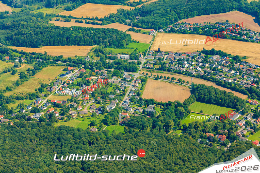 Klassische Luftaufnahme ohne Drohne zeigt:Leopoldstal bei Horn-Bad Meinberg - Die Luftbildaufnahme wurde 2025 vom UL-Flugzeug heraus erstellt ( keine Drohnenaufnahme ) - Hochauflösende Luftaufnahme -Nicht vergleichbar mit Google Maps oder Satelittenbilder- Die Geschenkidee !Mit Lizenz und Bildrechte bestellbar
