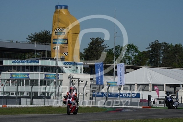 2025_04_28_PBK_13067 | Sportfotografie; SlowMotion; Video; Rennstrecke; Hafeneger; Speer; Racing; RSE; BMW; CBO; Trackday; Motorsportarena; Hockenheimring; Brno; Most; Barcelona; Valencia