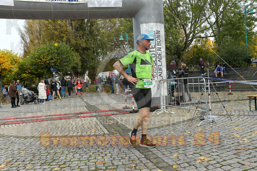 241020_1115_EX1_1625 | Sportfotografie im Rhein-Sieg Kreis, Köln, Bonn, NRW, Rheinland Pfalz, Hessen, etc. Unser Tätigkeitsfeld umfasst den Laufsport vom Volkslauf über den Marathon, Duathlon, Triathon bis zum Ultralauf wie Kölnpfad Ultra oder Schindertrail.