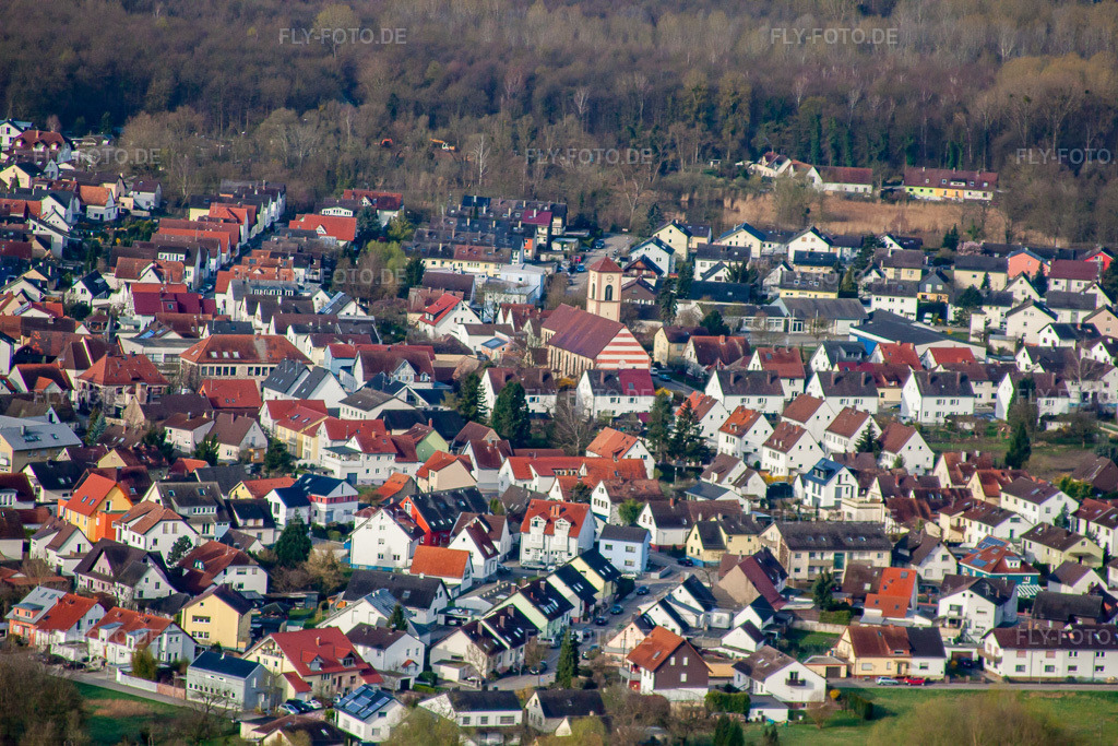 Luftbild: Ortsansicht von Osten im Ortsteil Neuburgweier in Rheinstetten im Bundesland Baden-Württemberg in Deutschland. Foto: IMG_25505.jpg vom 02.04.2010 durch Werner Riehm/FLY-FOTO.de