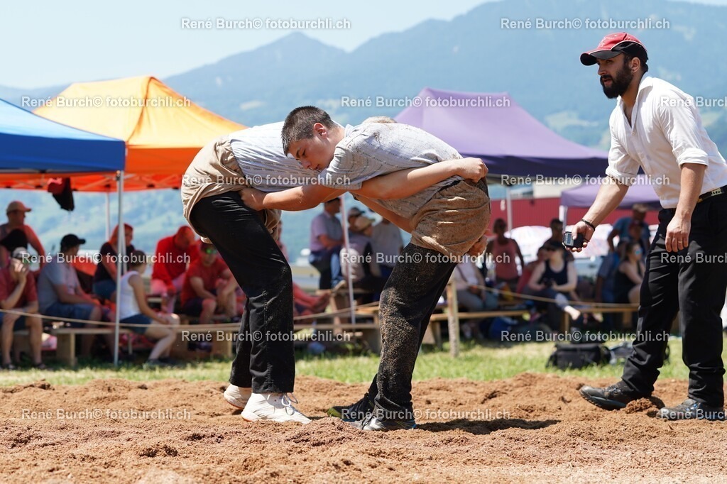 30 | René Burch leidenschaftlicher Fotograf aus Kerns in Obwalden.  Hier finden sie Sport, Landschaft und Natur Fotografie.
 - Realisiert mit Pictrs.com