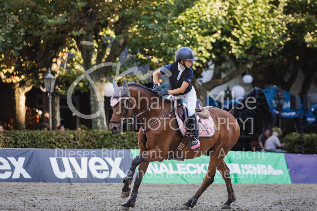 230908_OWLCh_PonyTrophy-410 | Deine schönsten Turniermomente als professionelle Fotos! Entdecke hochwertige Pferdesport-Fotografie im Online-Shop. Jetzt Fotos finden & bestellen!